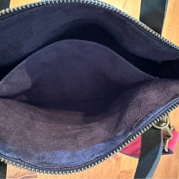 Parker Thatch Leopard Print Women's Bag with pink Strap - Picture 4 of 8